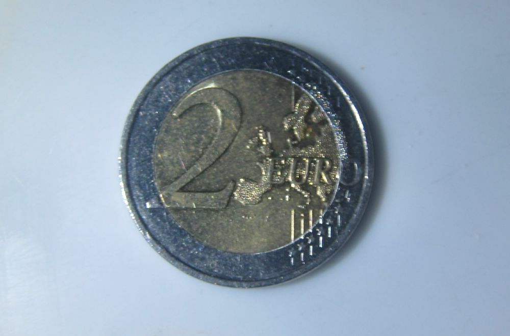 2 €